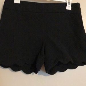 Loft scalloped edge shorts